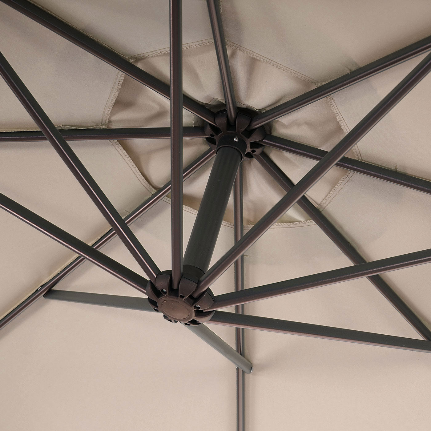 Acerra zweefparasol, parasol, Ø 3m kantelbaar, polyester/staal 11kg ~ zand-beige met voet
