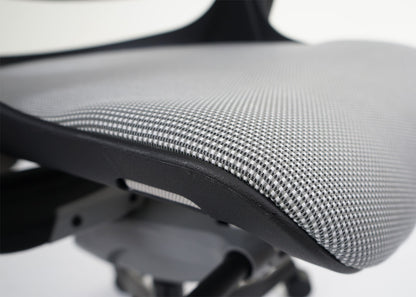 Bureaustoel MERRYFAIR Wau 2, bureaustoel draaistoel, bekleding/mesh, ergonomisch ~ wit-grijs, zwart frame