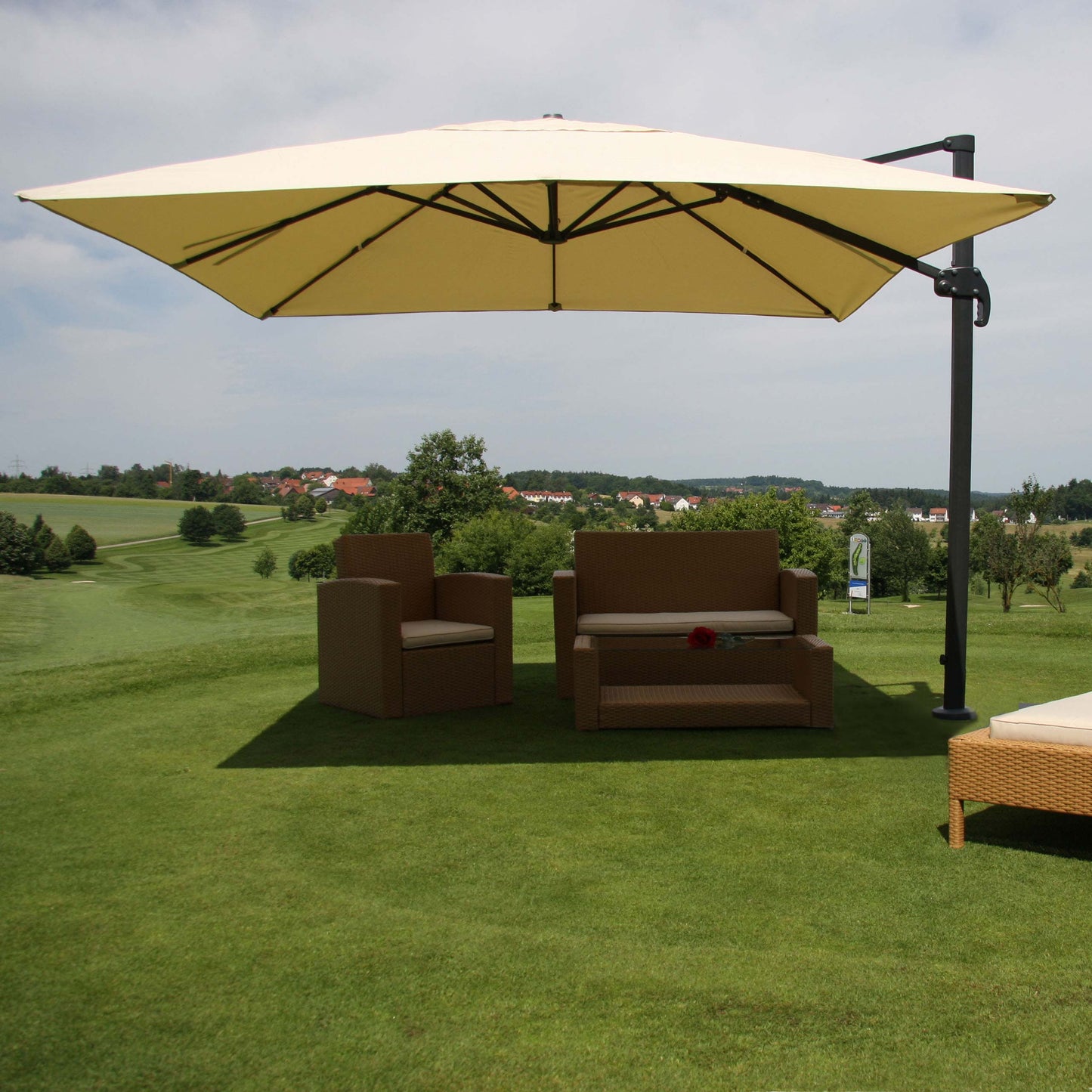 Zweefparasol MCW-A96, parasol, 3x4m (Ø5m) polyester/aluminium 26kg ~ crème zonder voet, draaibaar